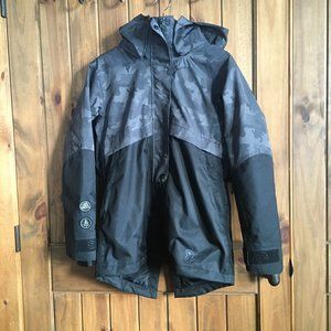 Saga Outerwear womens anorak camo black size S NWOT